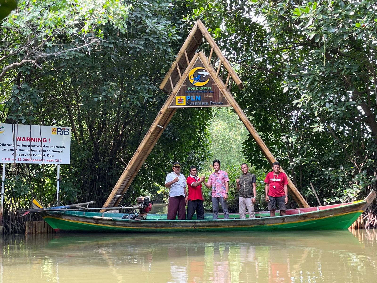 Melalui Program PLN Peduli, Bersama Masyarakat PLN UP Muara Tawar Tingkatkan Keanekaragaman Hayati