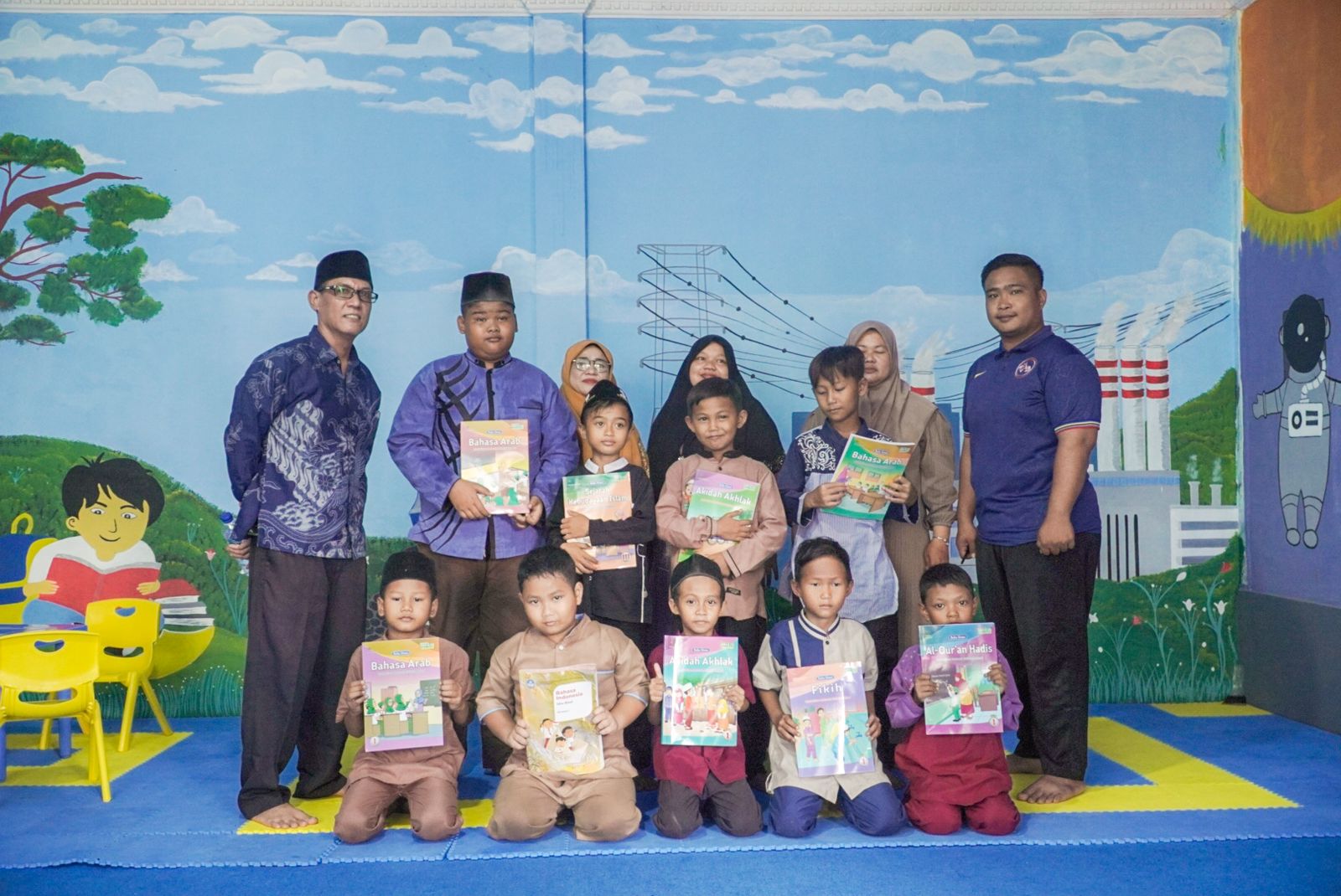 Pustaka Mandala Bahari Program Unggulan Dari PLN Peduli Tingkatkan Literasi Masyarakat