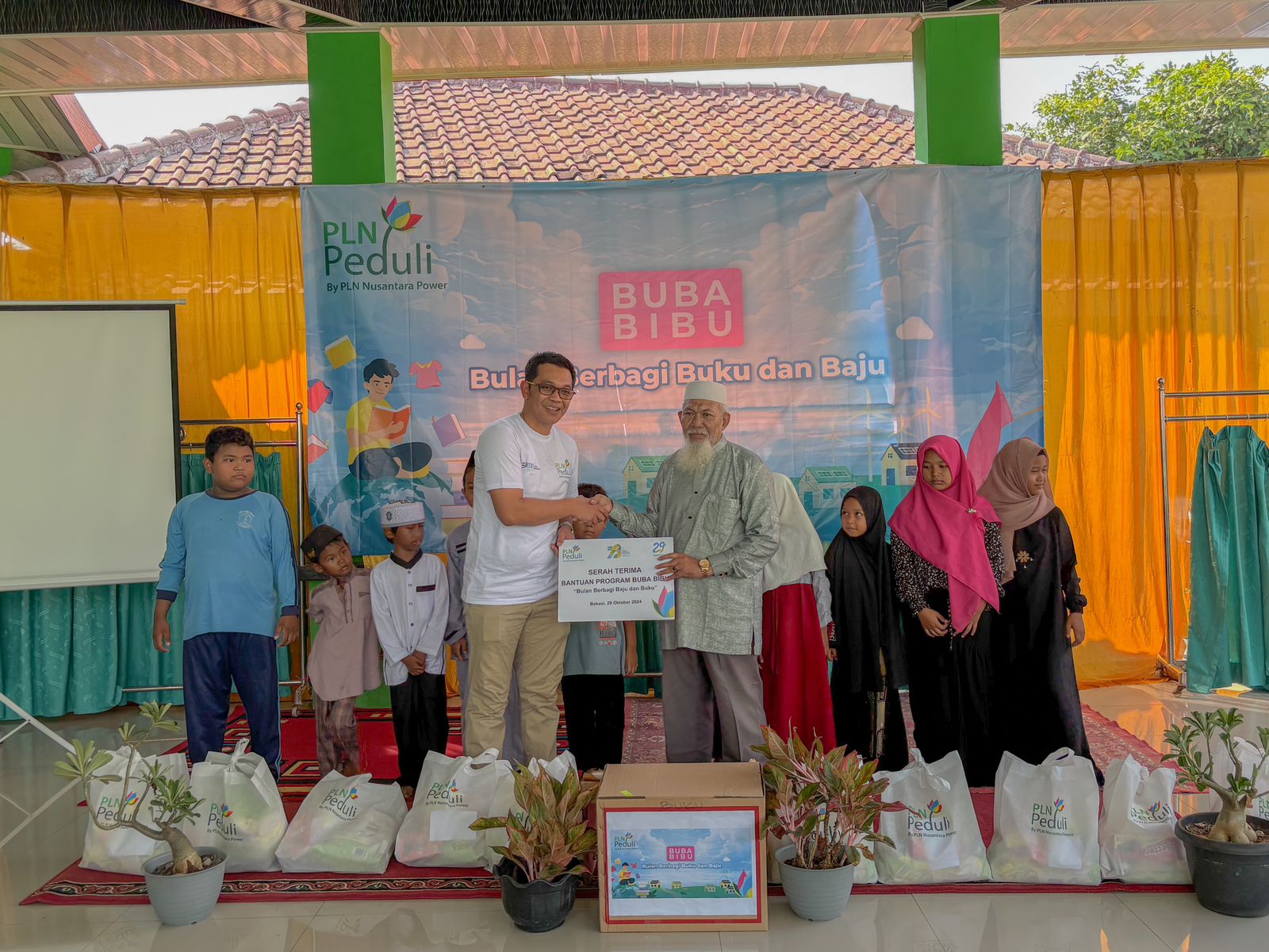 Peringati Hari Listrik Nasional, PLN NP UP Muara Tawar Laksanakan Program Buba-Bibu