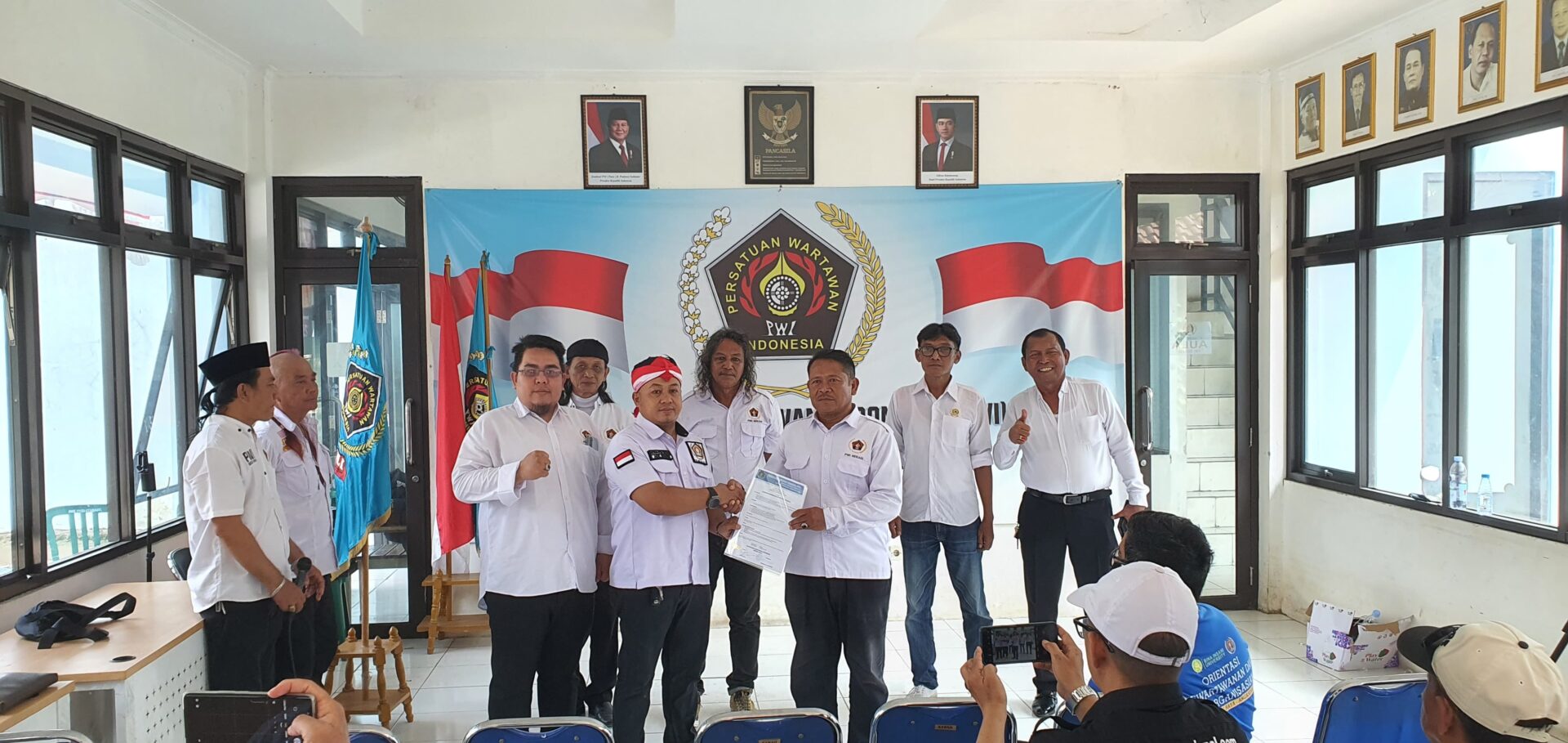 Tepat Di HUT RI Ke-80 Pengurus PWI Bekasi Raya Resmi Dilantik, Ini Kata Ade Muksin