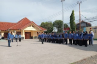 Staf Kecamatan Babelan Gelar Upacara Hari Pahlawan 2025