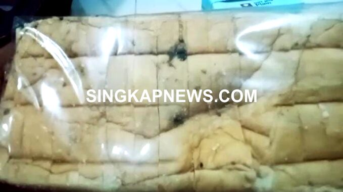 Roti Program MBG di SDN 02 Kedung Pengawas Diduga Berjamur, Orang Tua Murid Resah