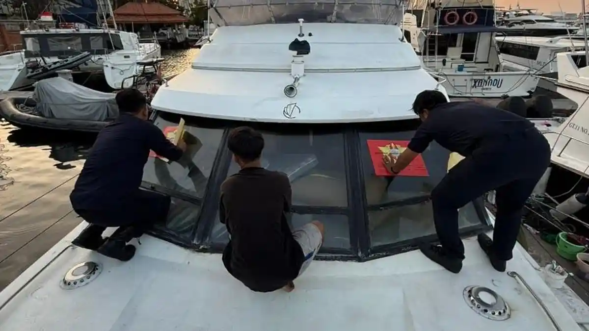 Gempur ‘Underground Economy’, Bea Cukai Jakarta Segel Kapal Mewah di Batavia Marina