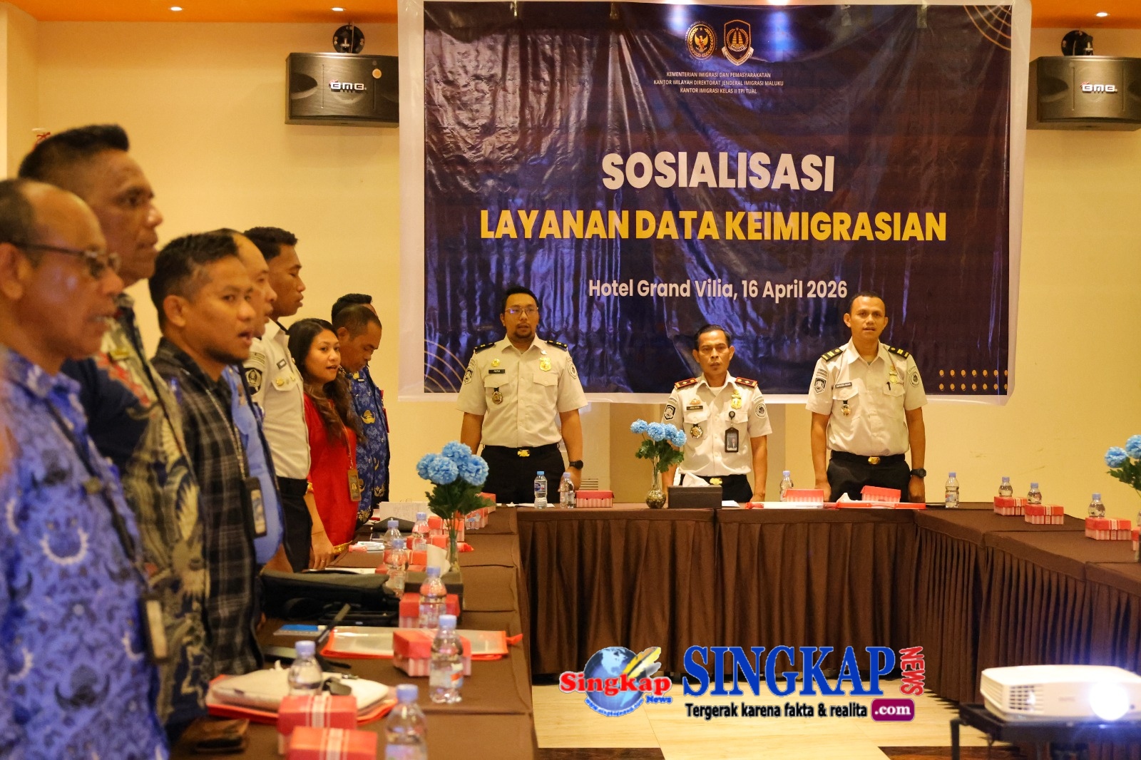 Optimalisasi Layanan Data Keimigrasian, Imigrasi Kelas II TPI Tual Gelar Sosialisasi Di Maluku Tenggara