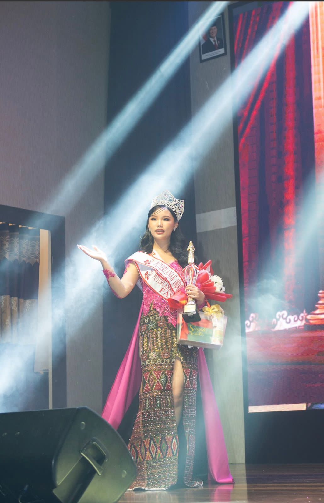 Tak Hanya Cantik, Victoria Chandra Punya Deretan Prestasi yang Membanggakan