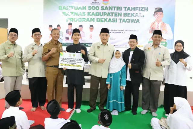 BAZNAS Kabupaten Bekasi Salurkan Bantuan Rp500 Juta untuk 500 Santri Penghafal Al-Qur’an