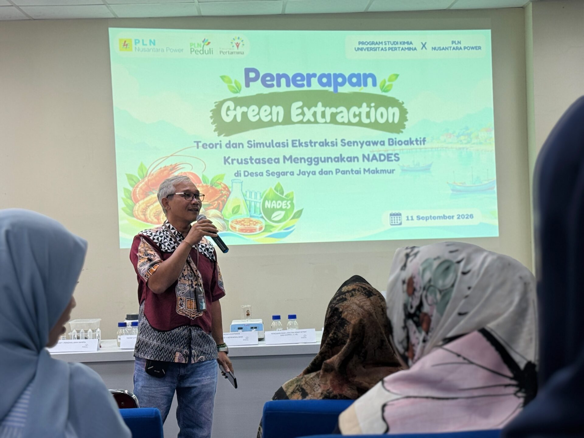 PLN UP Muara Tawar Luncurkan Inovasi : Limbah Rajungan & Kerang Diubah Jadi Produk Bernilai Ekonomi