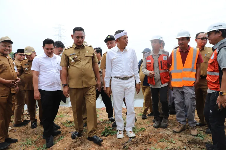 Tekan Risiko Banjir di Bekasi, Pemprov Jabar dan Pemkab Bekasi Gerak Cepat Tuntaskan Normalisasi Kali CBL